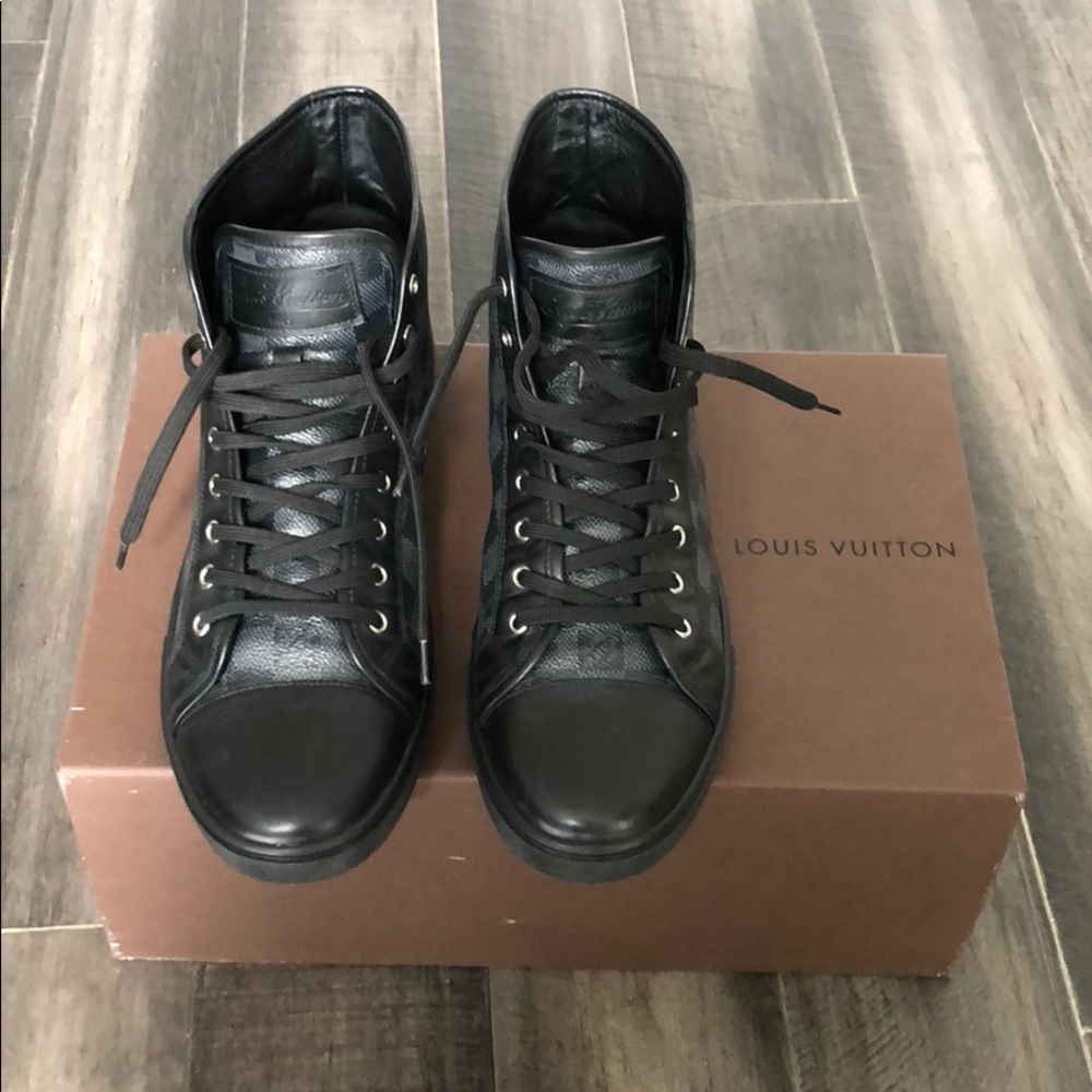 Damier Grained Leather Punchy LV